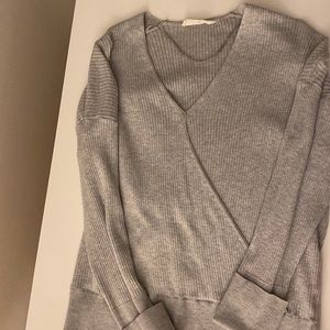 Elodie Gray Sweater- Great used condition